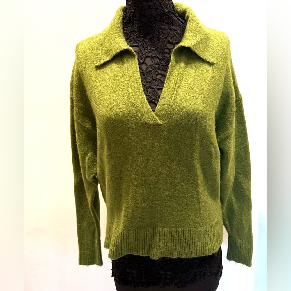 EUC J Crew Pull over collared olive wool alpaca blend sweater